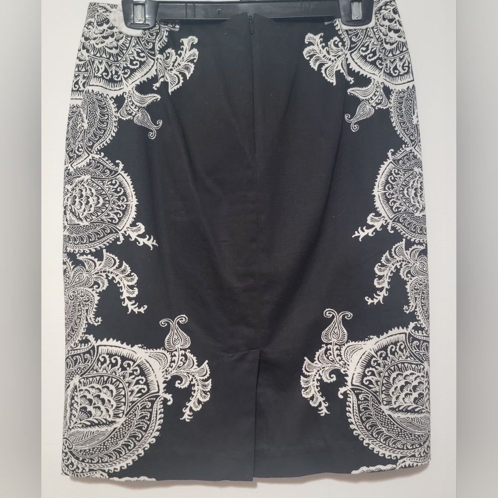 Lord & Taylor Skirt - Picture 2 of 4